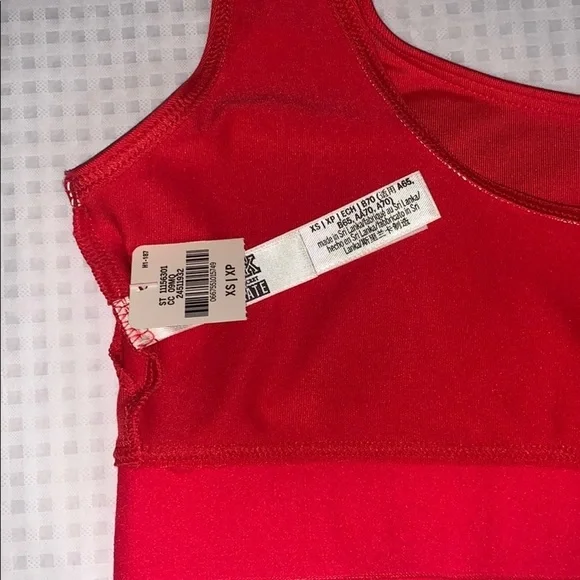 New Victoria’s Secret Pink Ultimate Sports Bra Gym to Pool Size XS - Picture 4 of 12